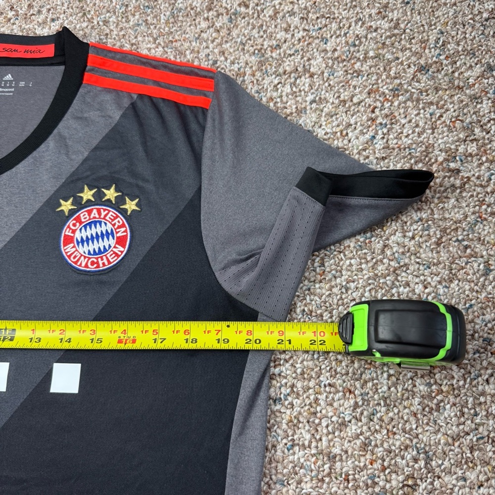 FC Bayern Munich Men’s Adidas 2016/17 Away Football Kit EUC Soccer Jersey size M - Picture 11 of 12